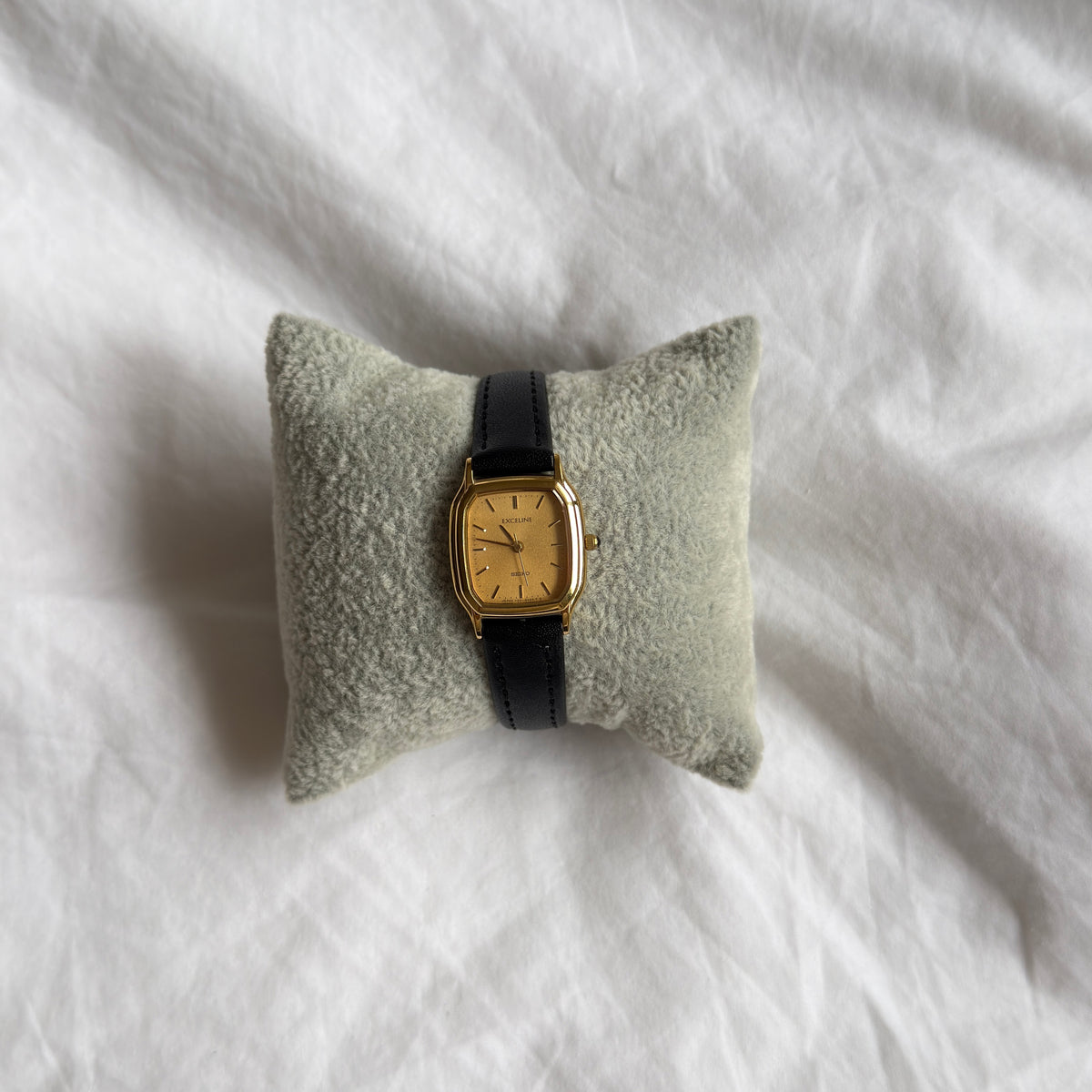 90s Seiko Exceline Gold Rectangular Leather Watch