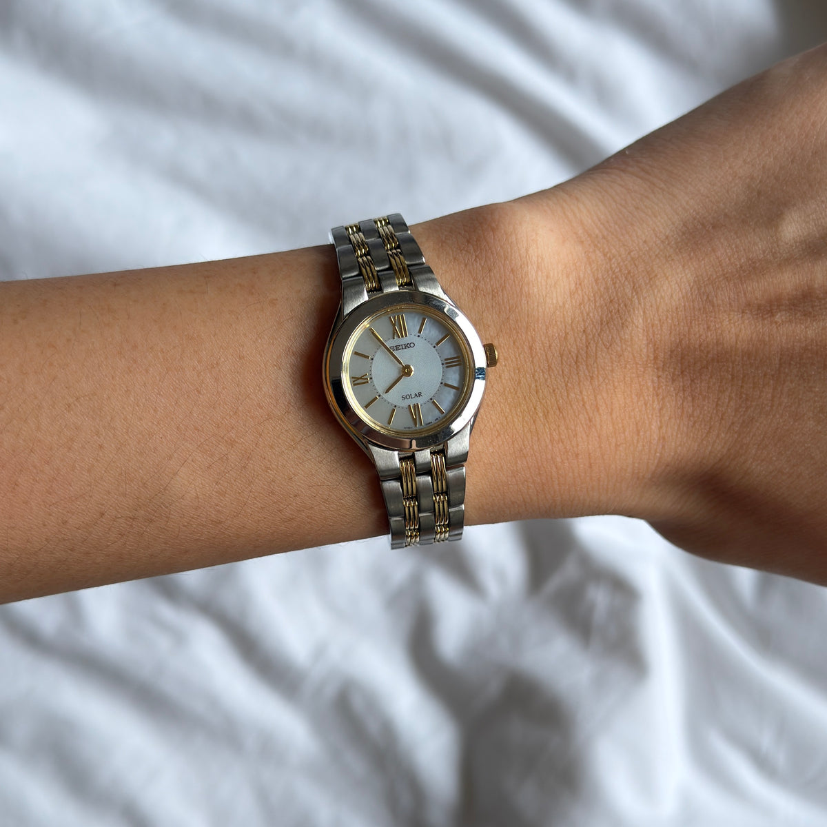 00s Seiko Solar Duotone Round Watch