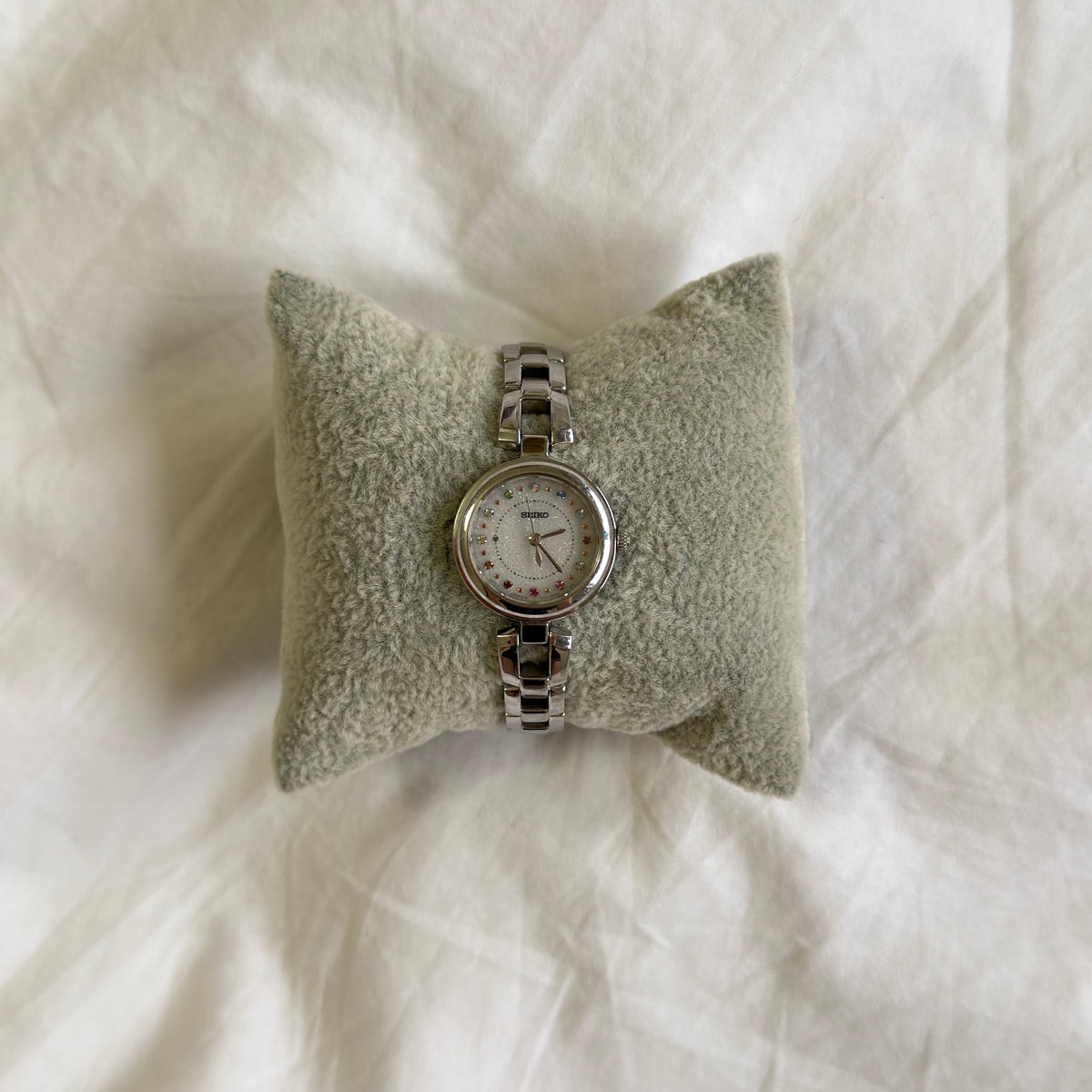 00s Seiko Solar Silver Round Watch