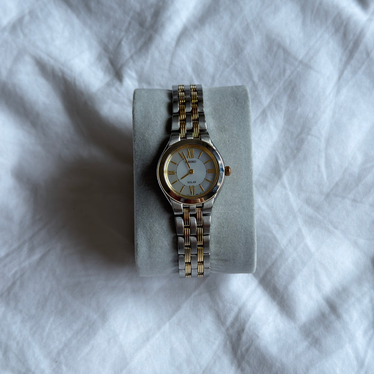00s Seiko Solar Duotone Round Watch