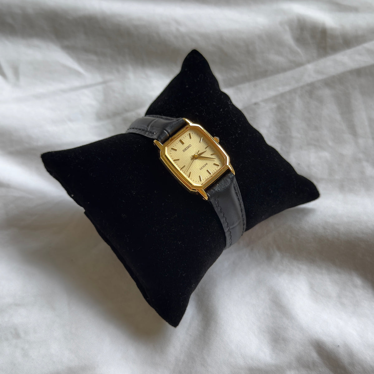 90s Seiko Exceline Gold Tank Watch