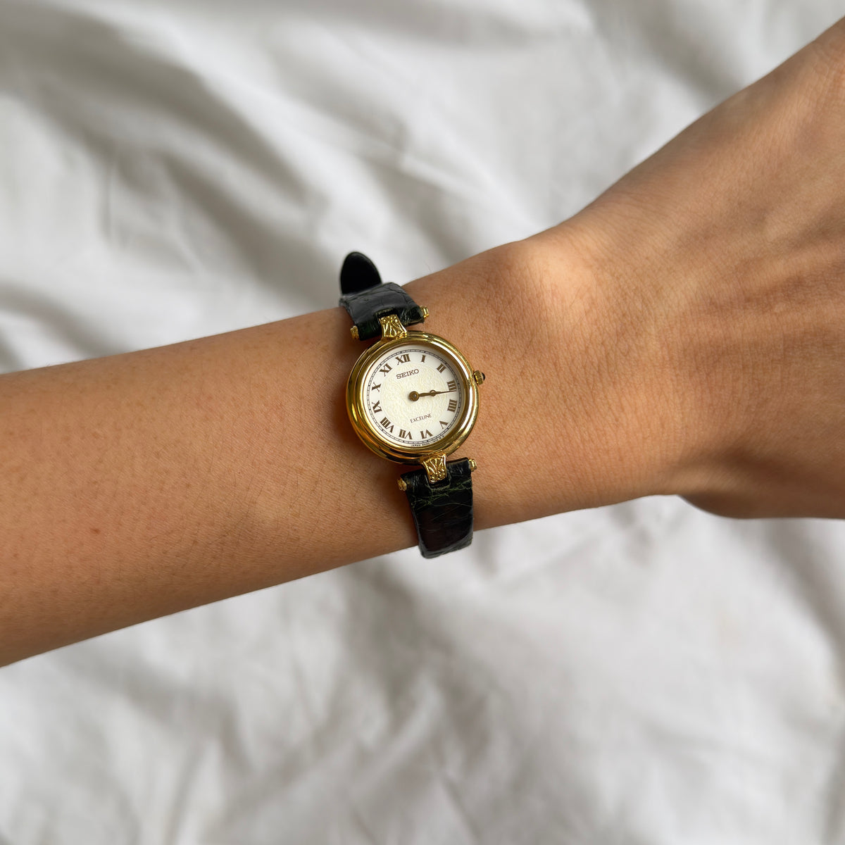 90s Seiko Exceline Round Roman Numeral Watch