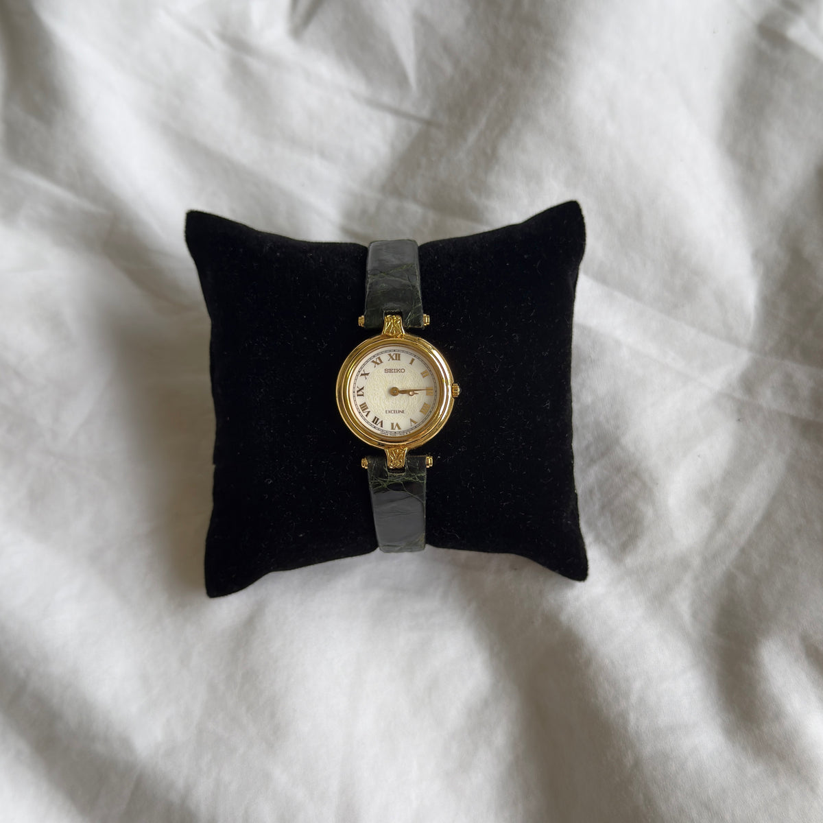90s Seiko Exceline Round Roman Numeral Watch