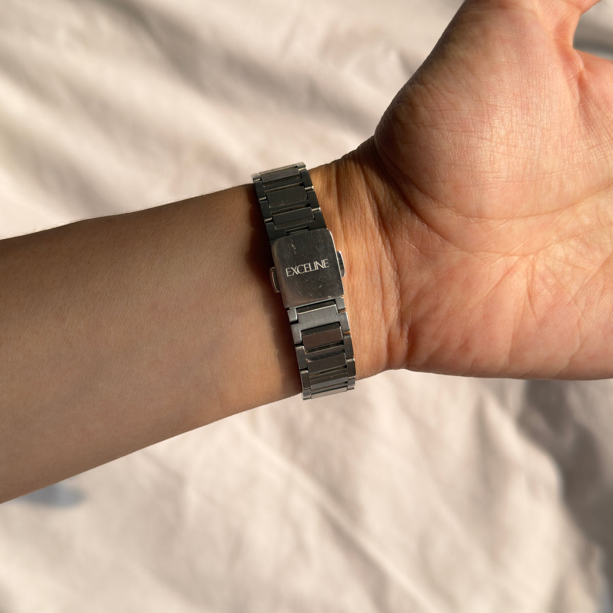 90s Seiko Exceline Shell Dial Roman Numeral Watch