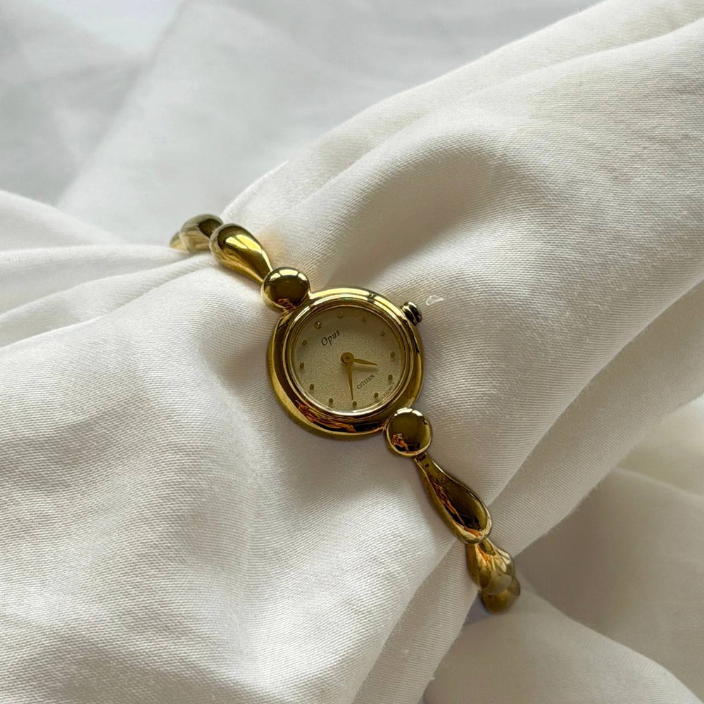 90s Citizen Opus Round Gold Watch