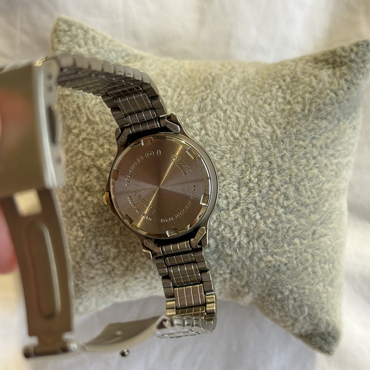 90s Seiko Date Round Watch