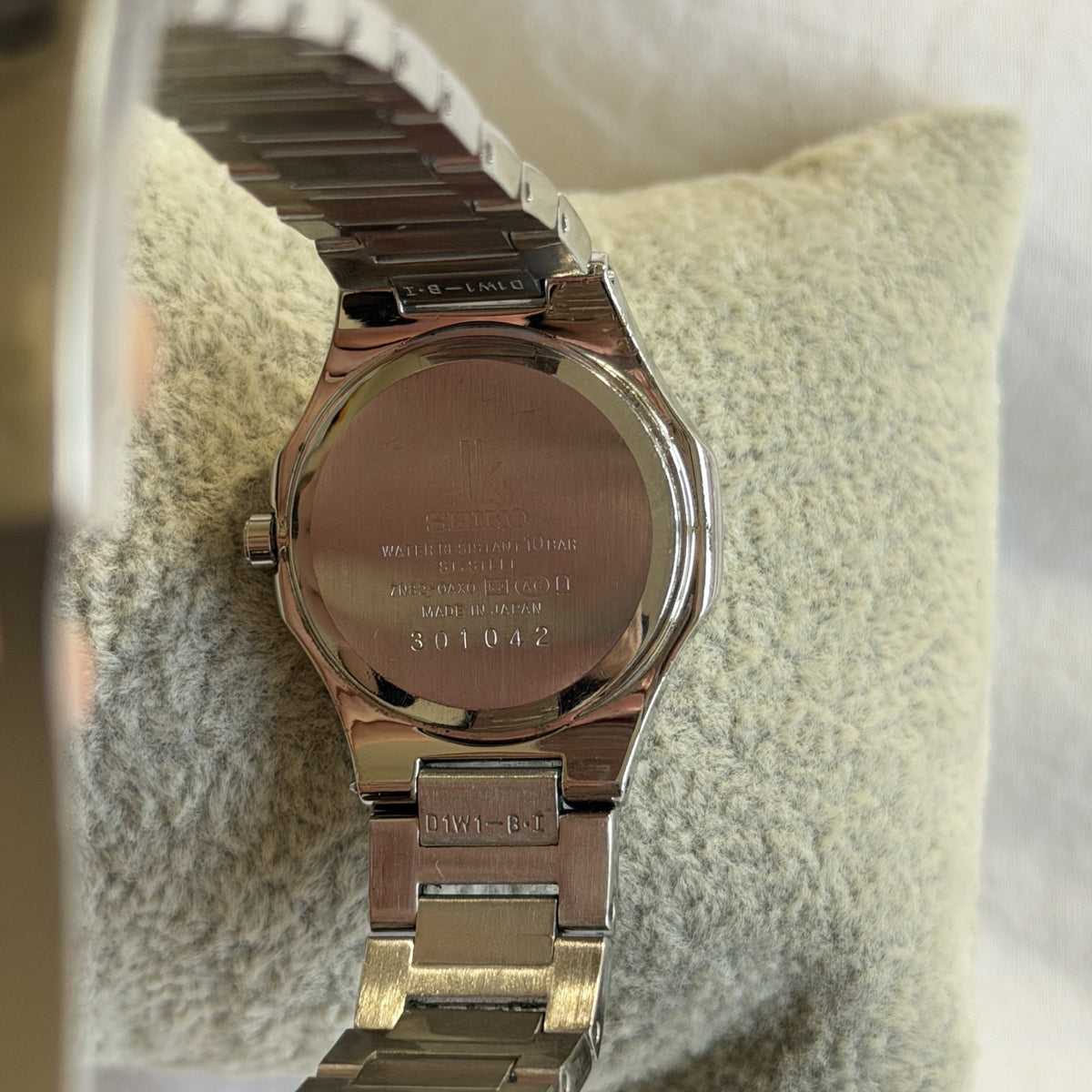 00s Seiko Lukia Silver Round Watch