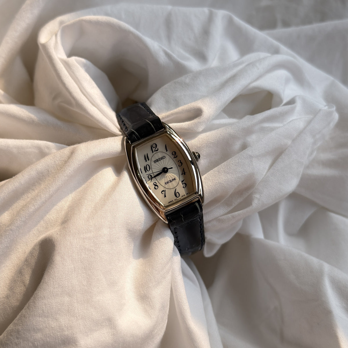 00s Seiko Exceline Silver Tonneau Leather Watch