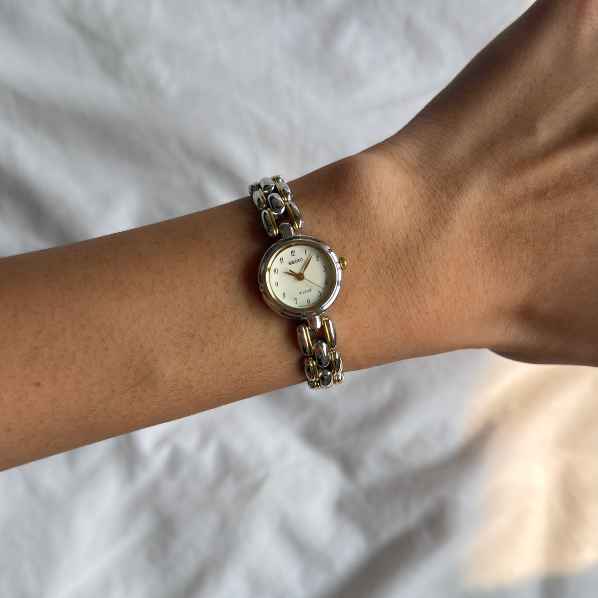 90s Seiko Tisse Duotone Round Watch