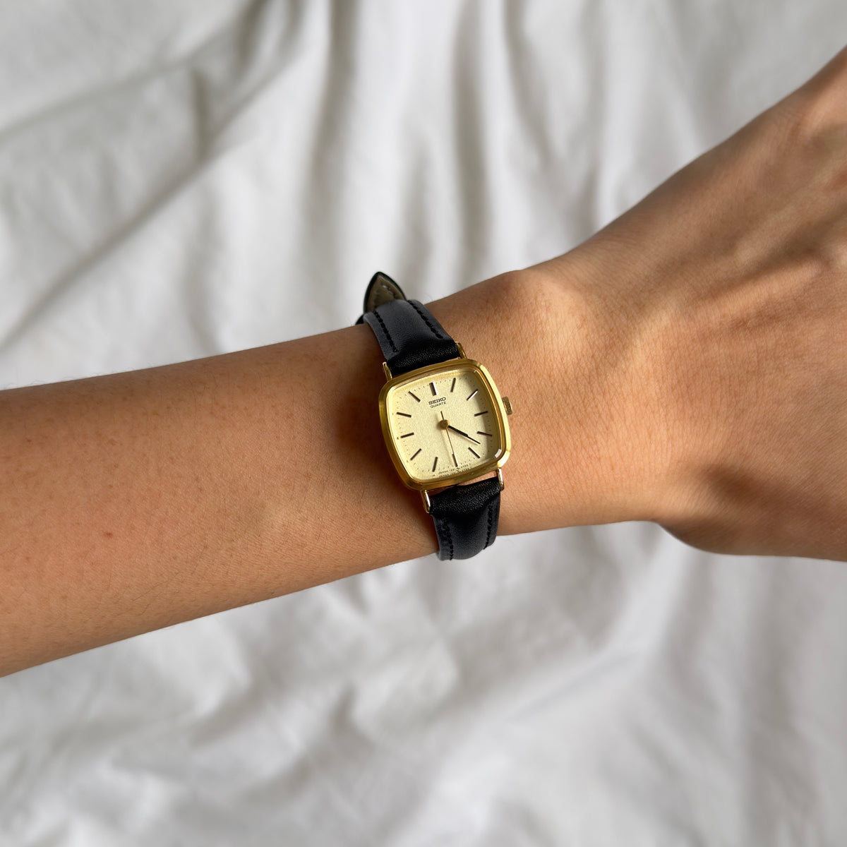 90s Seiko Gold Square Leather Watch