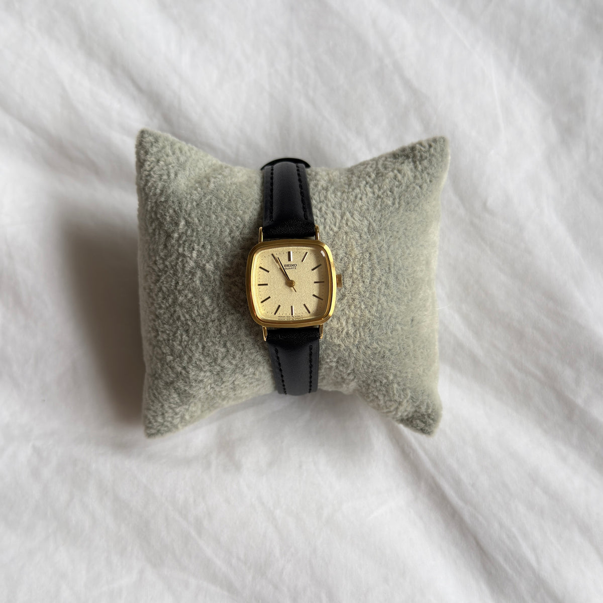 90s Seiko Gold Square Leather Watch