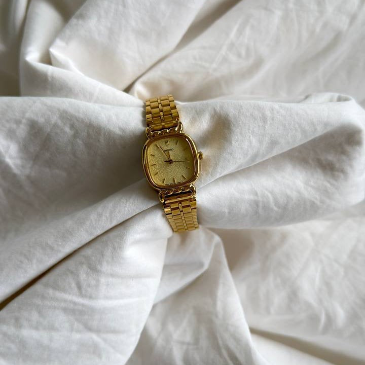 90s Seiko Champagne Gold Watch