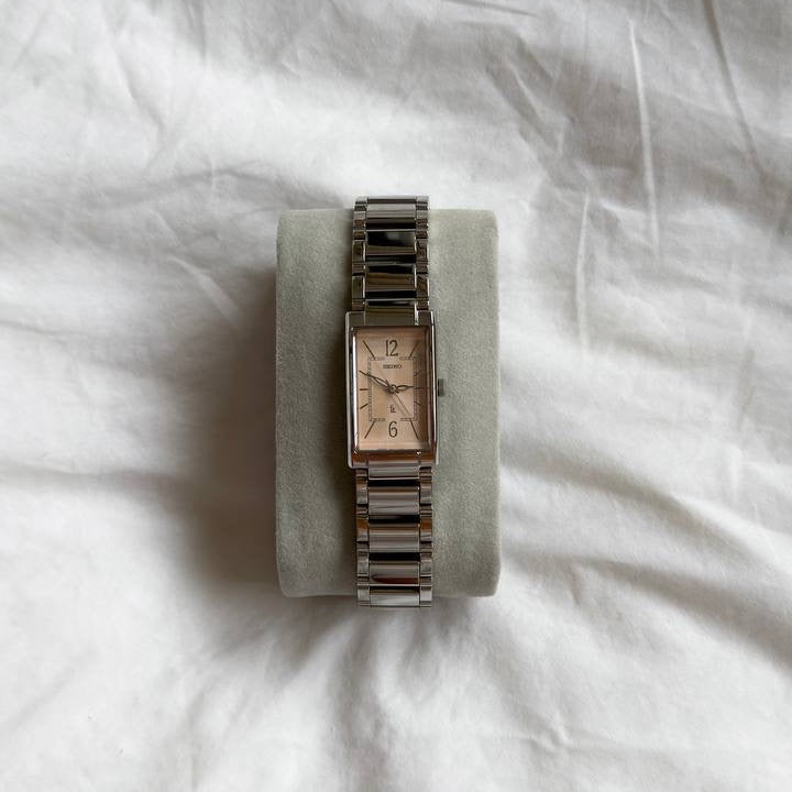 00s Seiko Pink Lukia Watch
