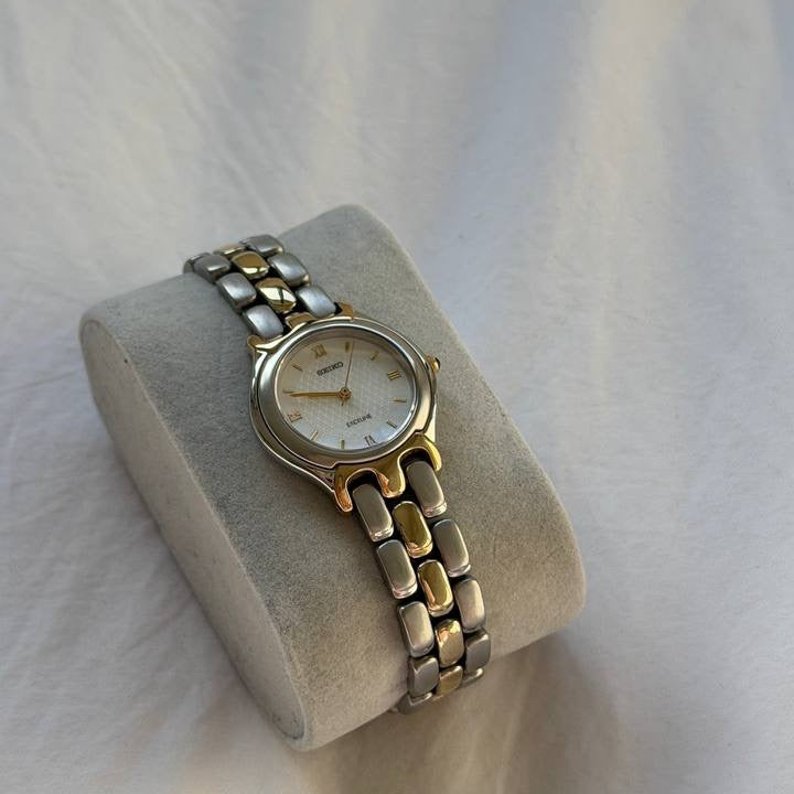 90s Seiko Round Exceline Watch