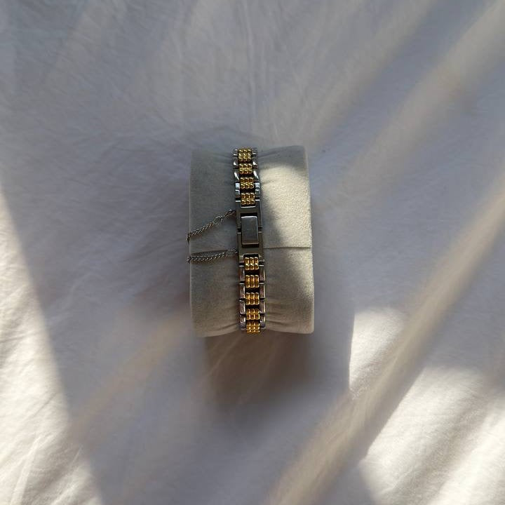 80s Seiko Oval Duotone Watch