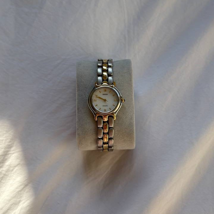90s Seiko Round Exceline Watch