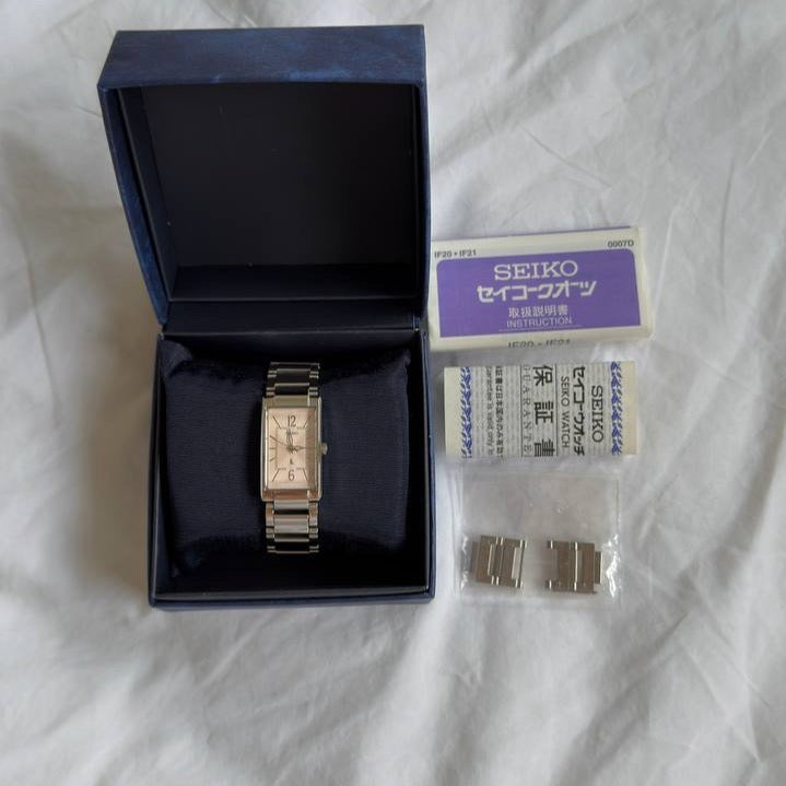 00s Seiko Pink Lukia Watch